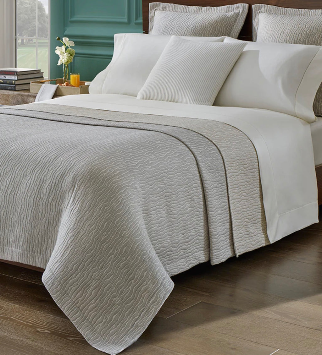 Ondate Blanket Coverlet