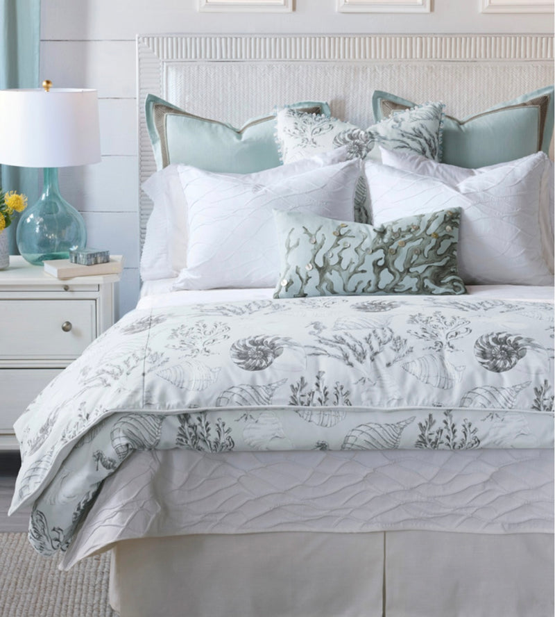 Nerida Hand Tacked Comforter Super King 114x98"