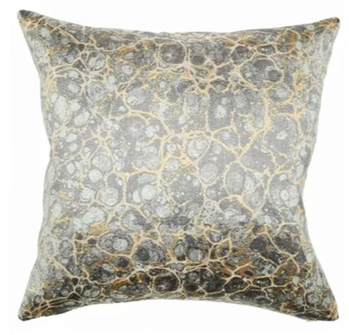 Cortina Pillow 22" x 22"