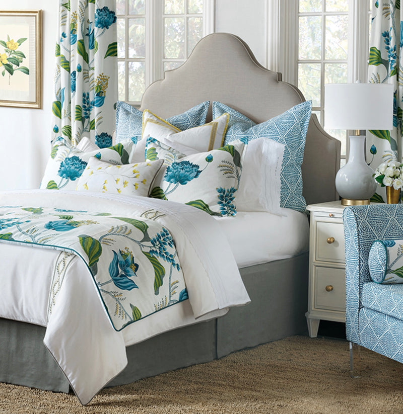 Clementine King Bed Scarf 25" x 105"