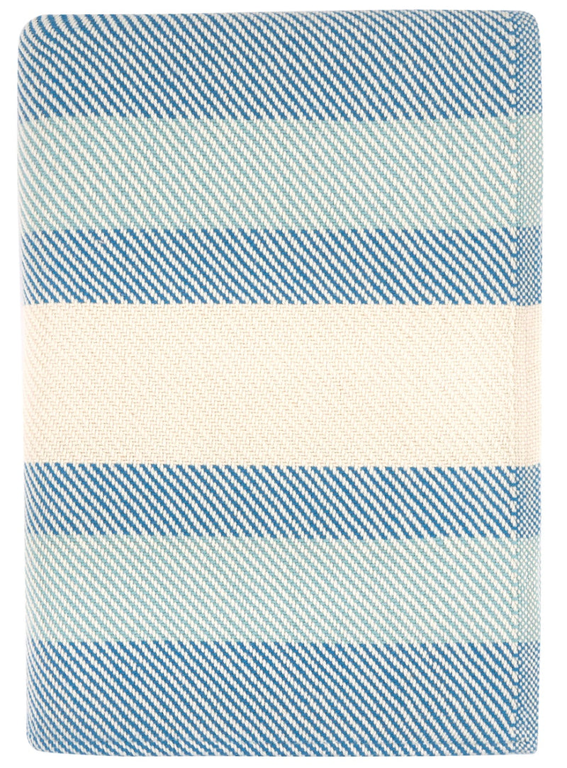 Oak Bluffs Throw 50" x 70"