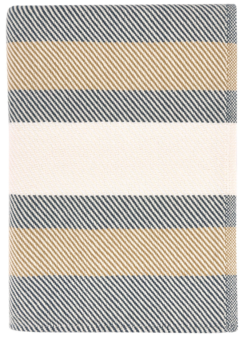 Oak Bluffs Throw 50" x 70"