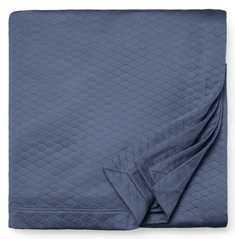 Favo Coverlet & Sham Collection